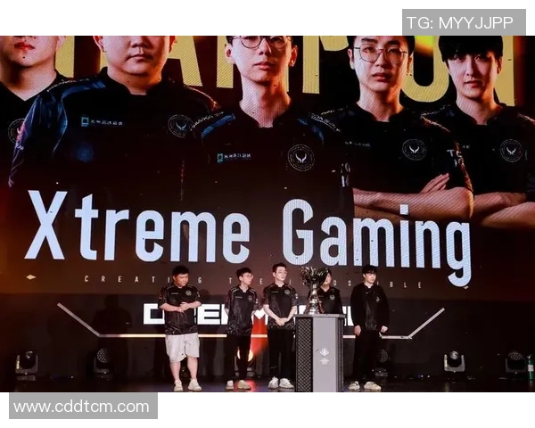 DOTA2热议：FPX战队配合问题引发玩家热烈讨论与反思